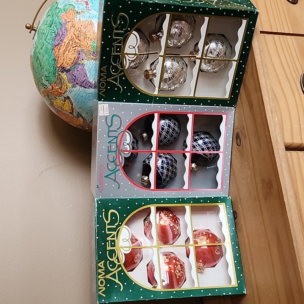 Vintage Noma Accents glass Christmas tree ornaments set of 3